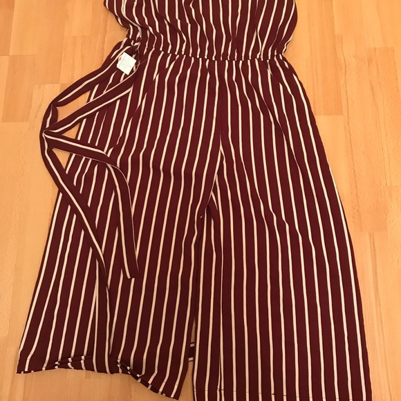 AMBIANCE - Picture 5 of 8